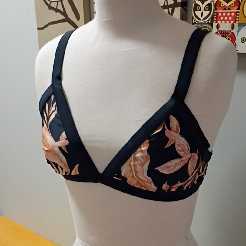 O'Neill Swim Top,M